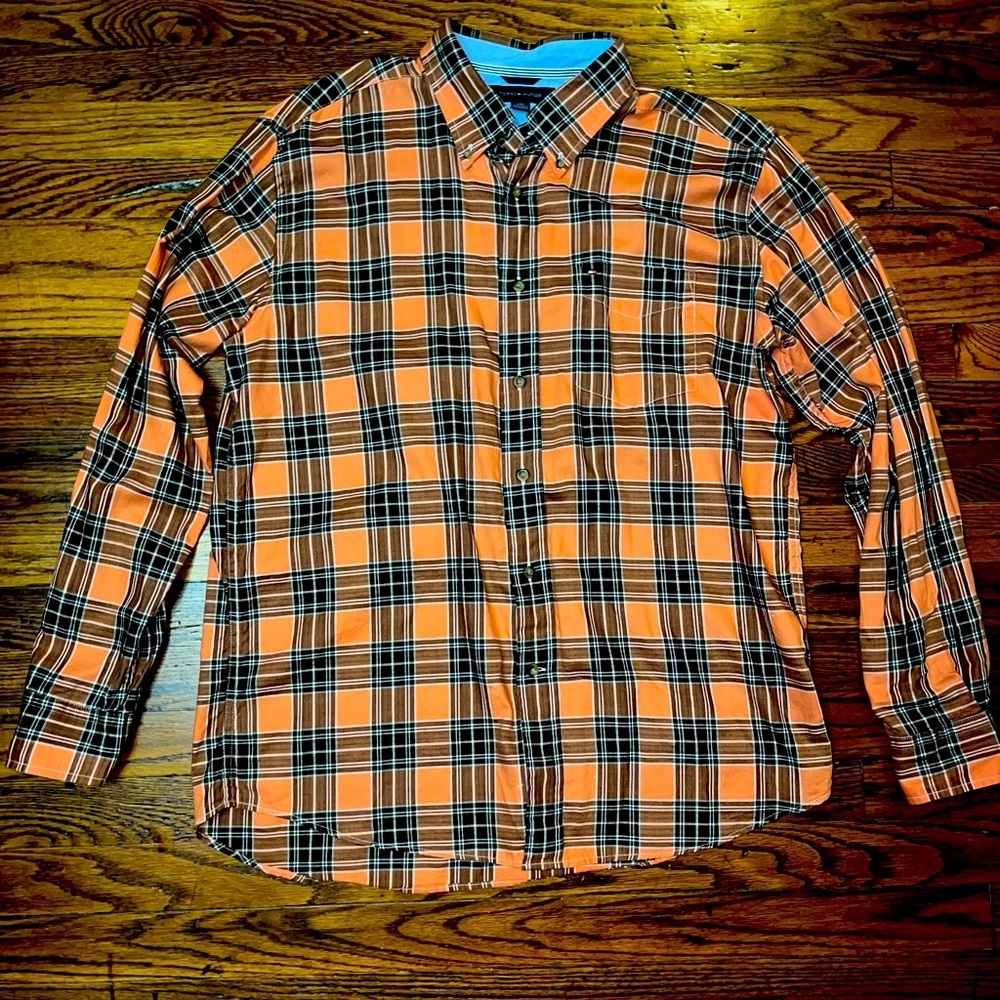 Tommy Hilfiger Button-Up Shirt.